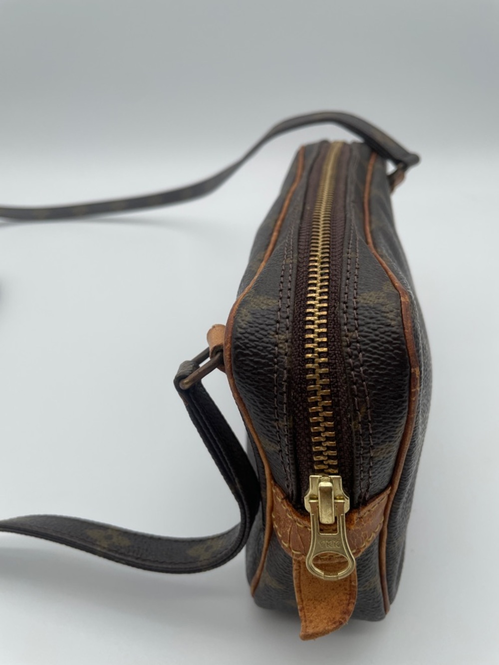 Louis Vuitton Pochette Marley Bandouliere Monogram Crossbody - Picture 5 of 12